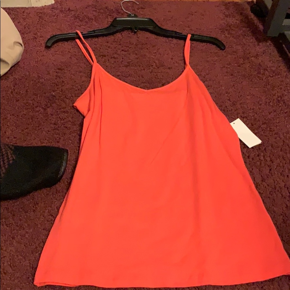 Pink tank top